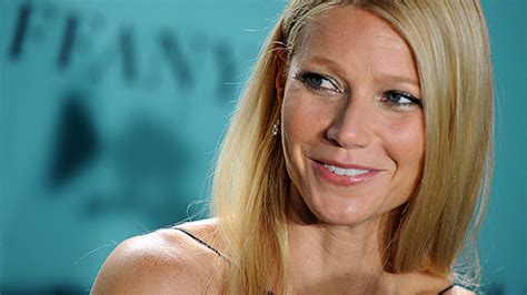 Gwyneth Paltrow zeigt sich komplett nackt: Freizügiges Foto zum。